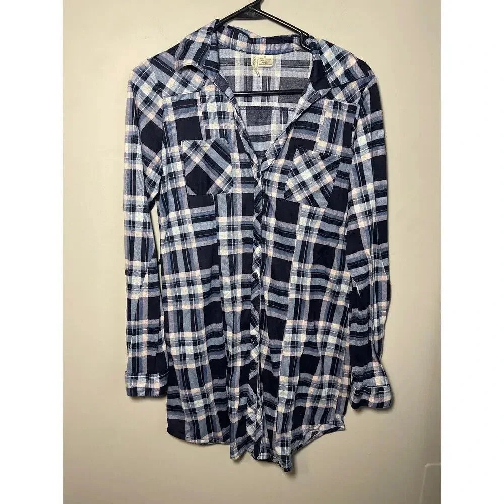 Passport Navy Plaid Long Sleeve Button Up Shirt Women's Size Medium
